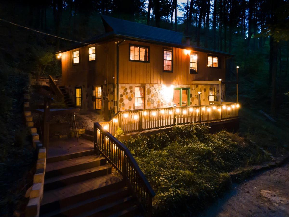 The Eagle'S Nest Mountain Cabin Гетлинбург Екстериор снимка